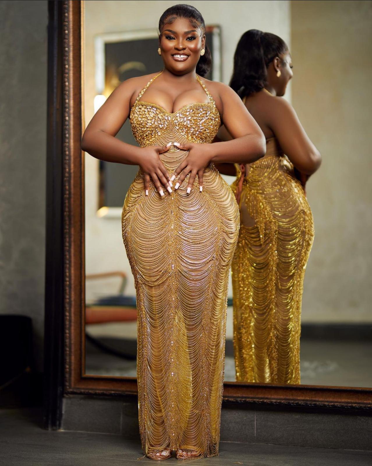 The crystal chain dress Elidyscouture The crystal chain dress Elidyscouture